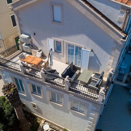 Seafront Apartment Duo Вис Экстерьер фото